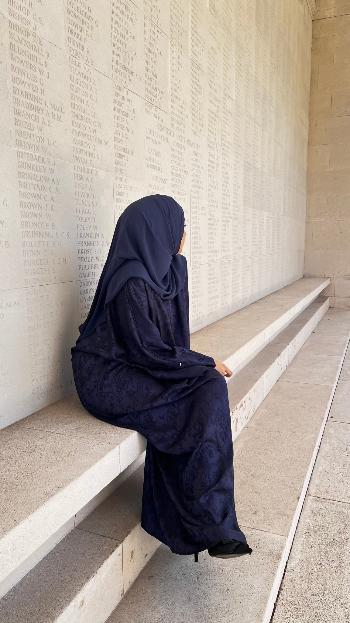 Collection Abayas Satin Prestige – Élégance & Caractère