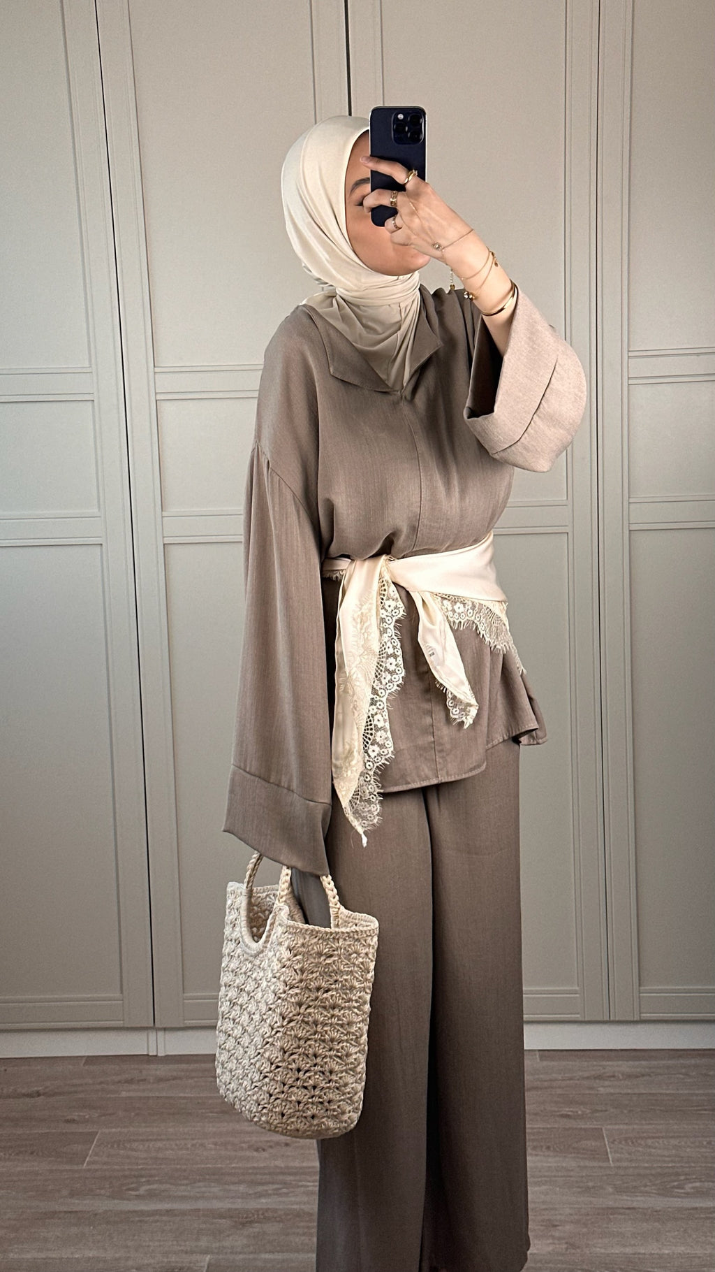 Ensemble Modest Wear greige Fluide Tenue Chic et Élégante Femme
