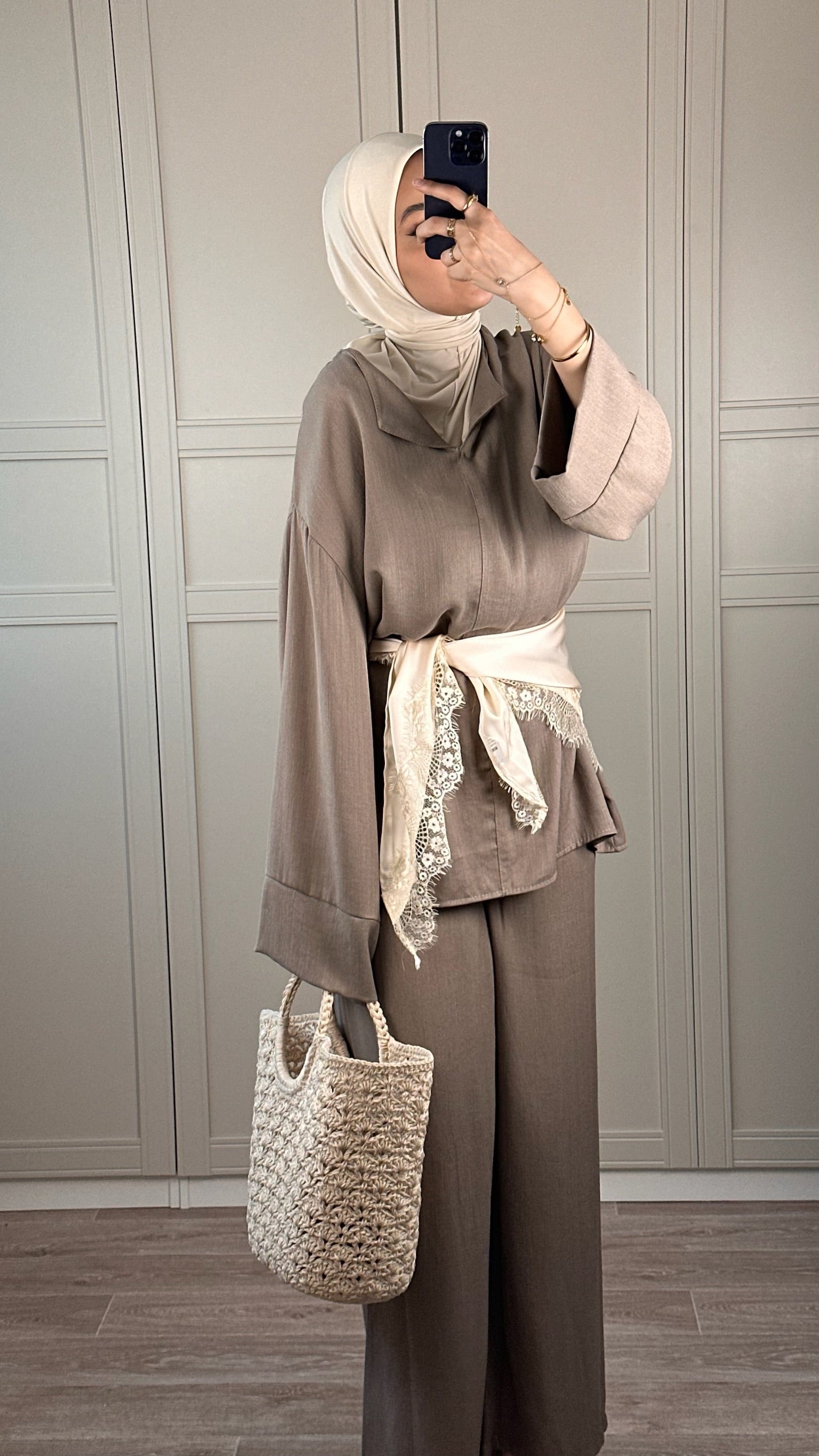 Ensemble Modest Wear greige Fluide Tenue Chic et Élégante Femme