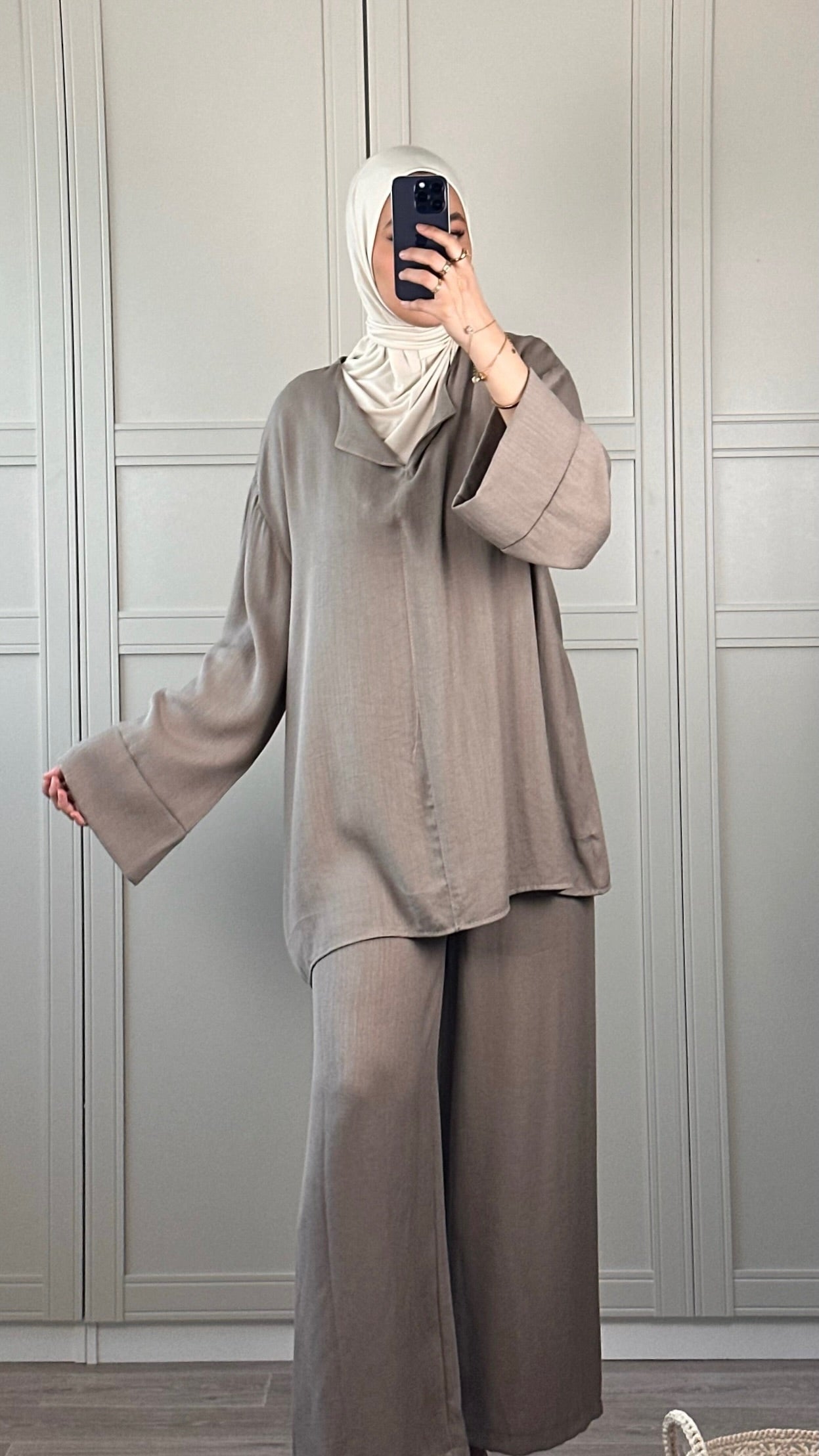 Ensemble Modest Wear greige Fluide Tenue Chic et Élégante Femme