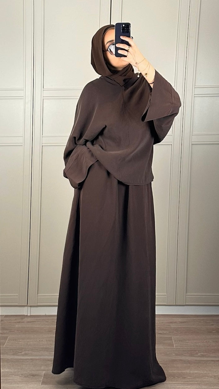 Ensemble Chocolat Femme Fluide Élégance Minimaliste & Modest Wear