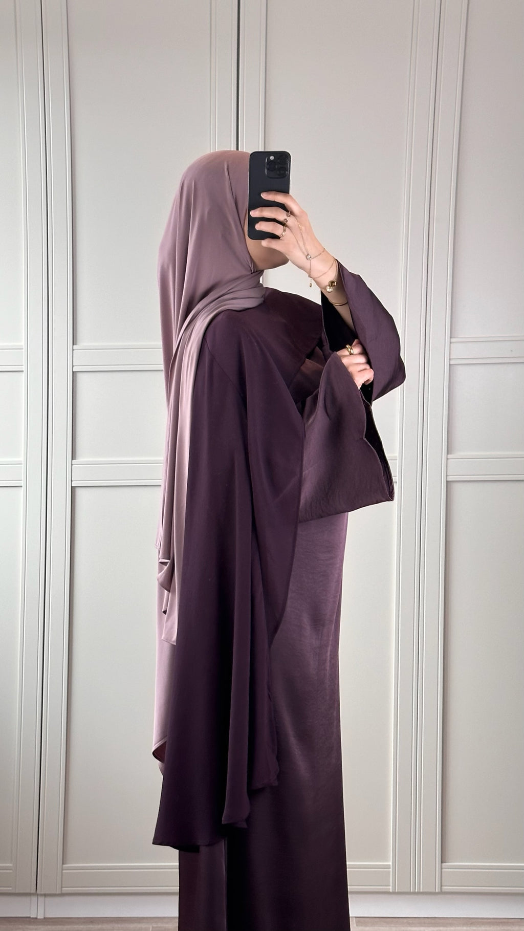 Abaya Cape Prune Femme Élégance Modest Wear Chic et Raffinée