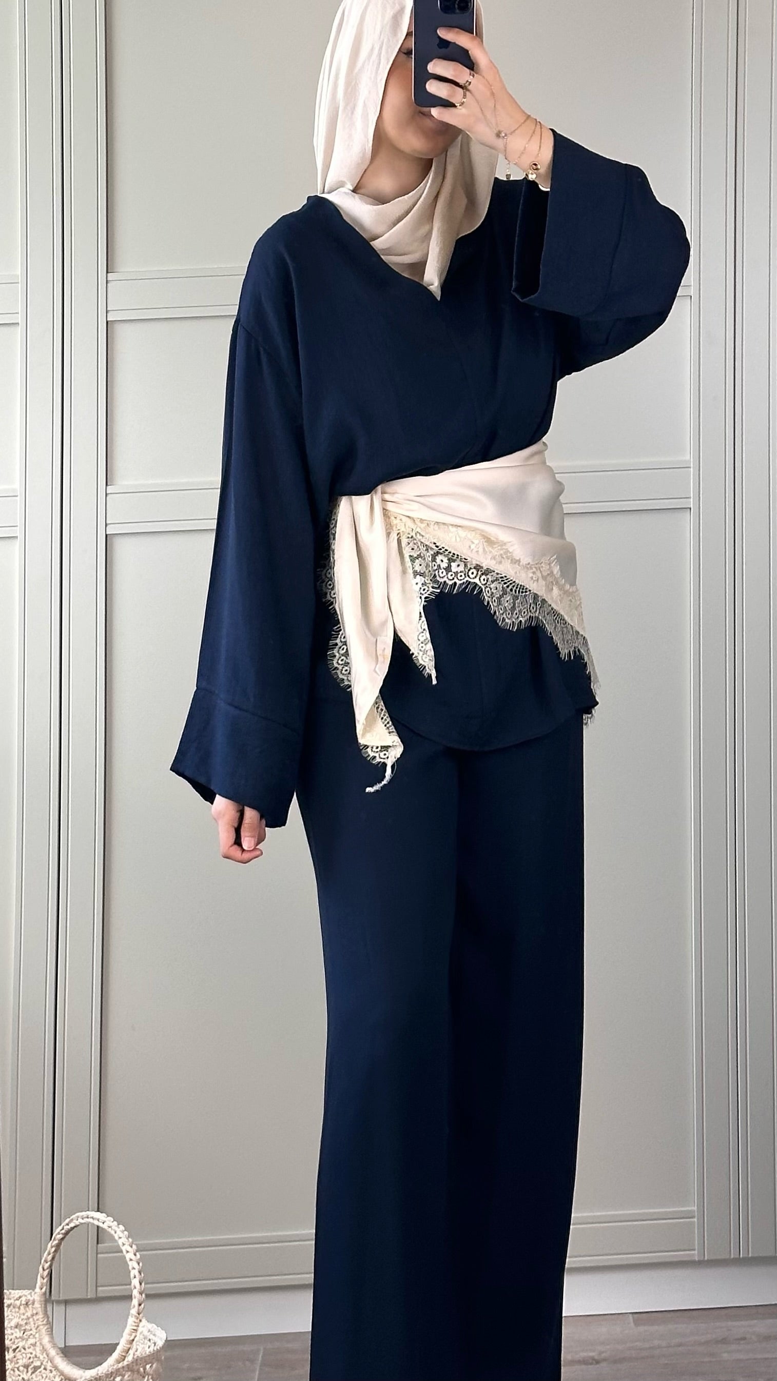Ensemble Modest Wear Bleu Marine Fluide Tenue Chic et Élégante Femme