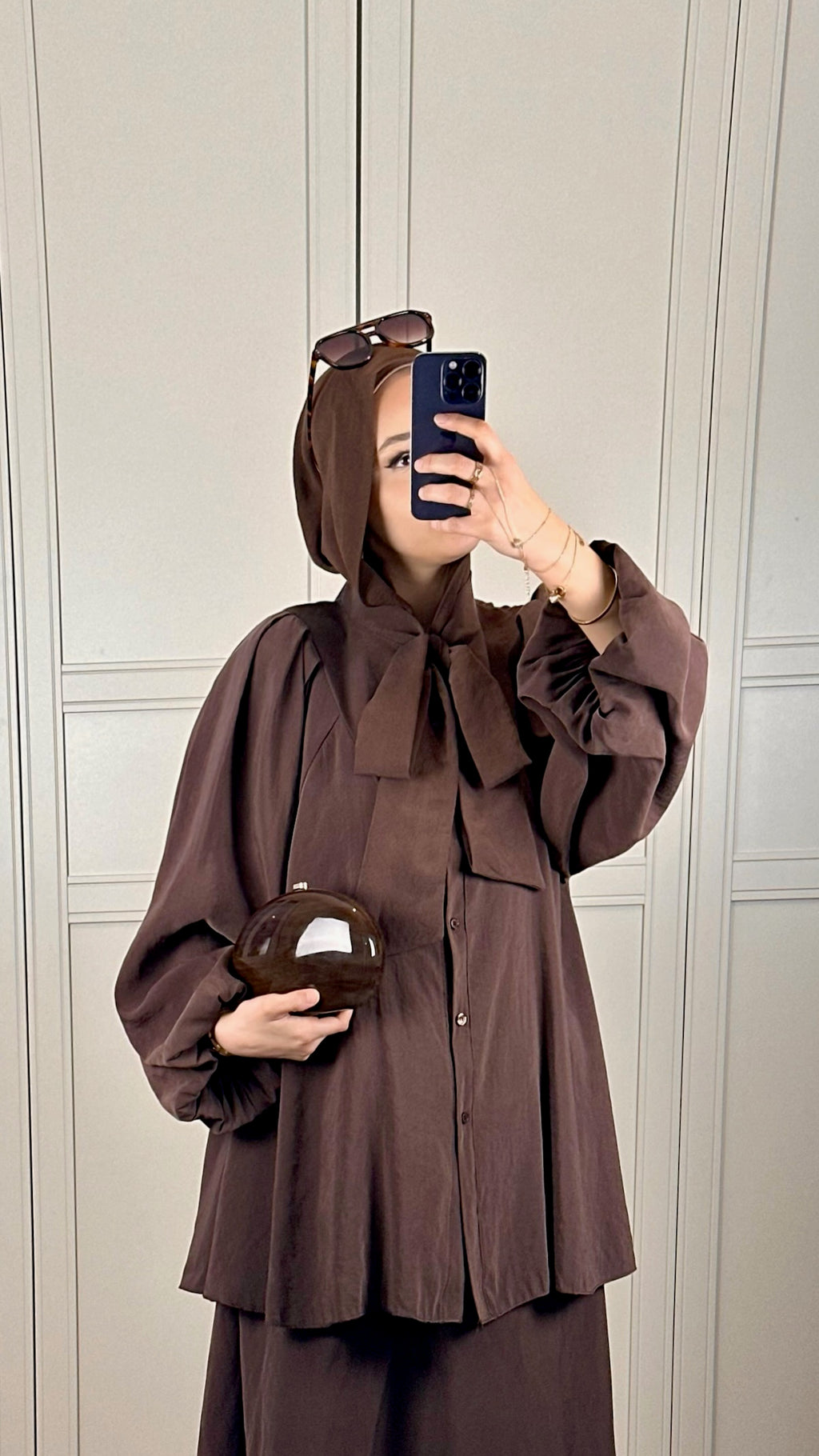 Ensemble Chocolat Femme avec Foulard Intégré Élégance Modest Wear Chic
