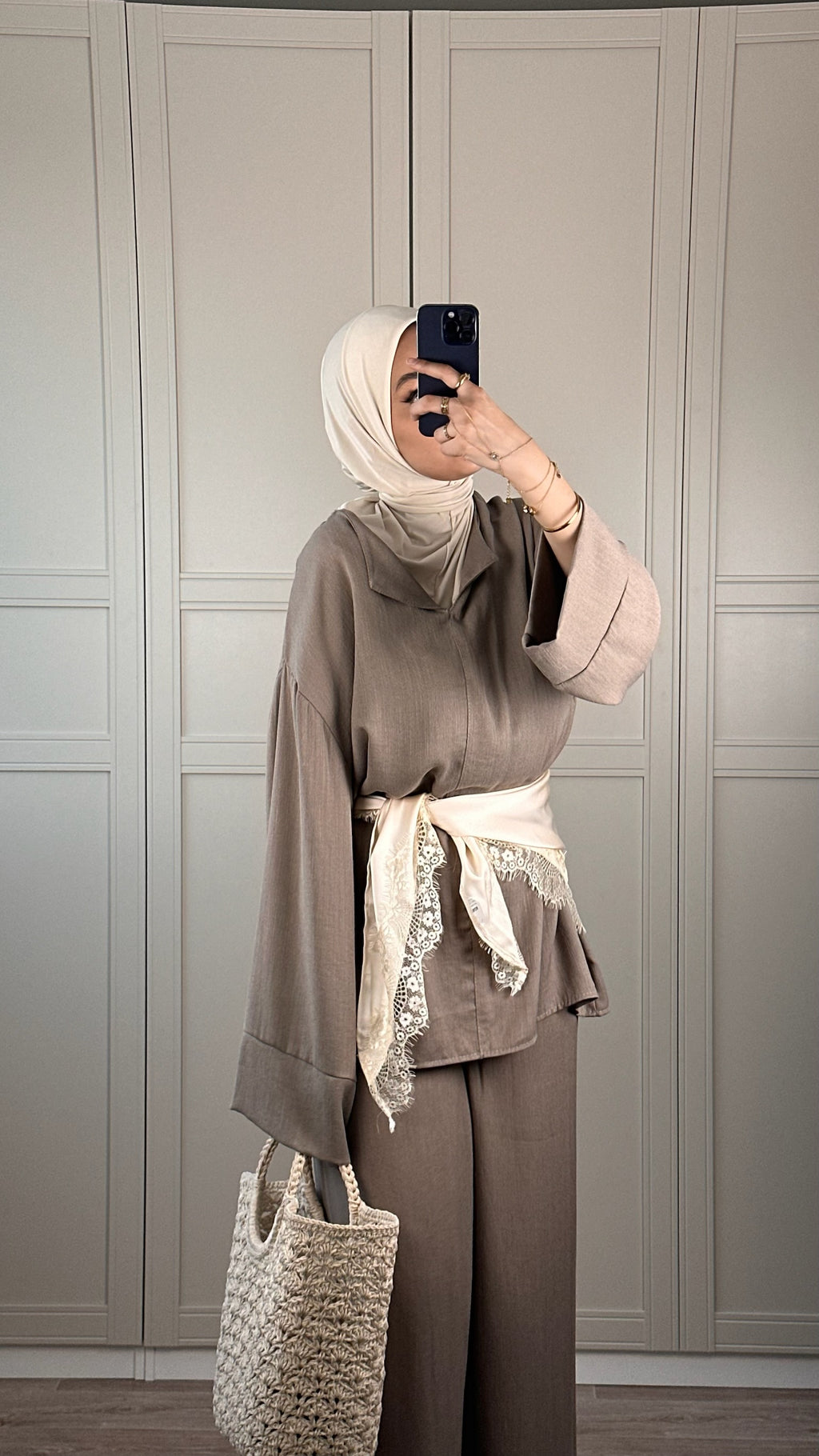 Ensemble Modest Wear greige Fluide Tenue Chic et Élégante Femme