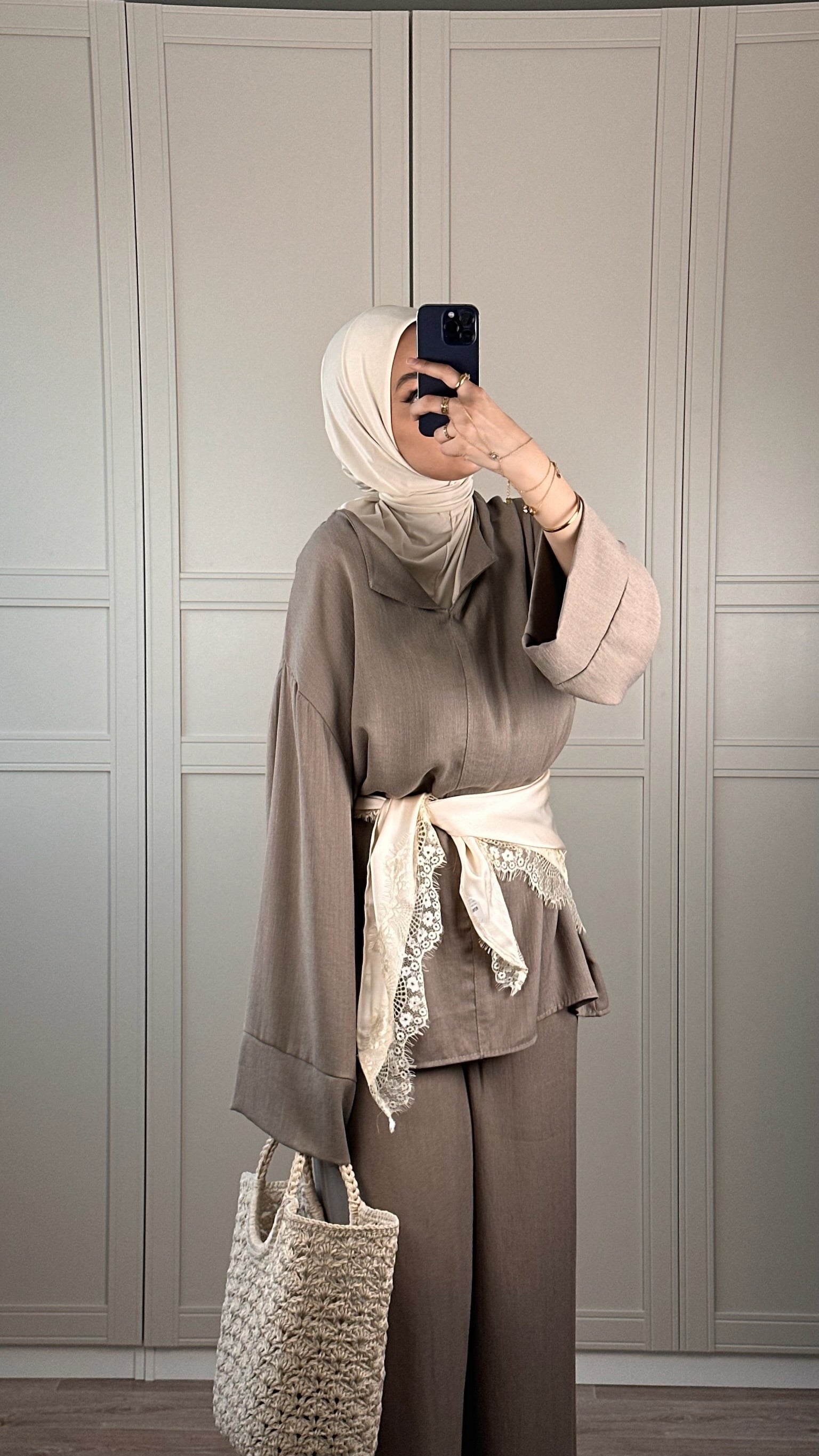 Ensemble Modest Wear greige Fluide Tenue Chic et Élégante Femme