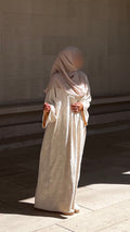 Abaya Crème Texturée Élégante – Tenue Modeste Chic & Minimaliste